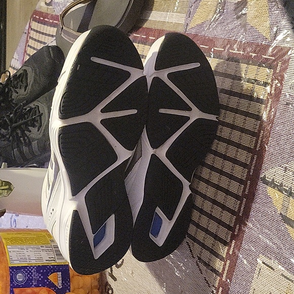 New Balance MX519WG Men's Sneaker size 11, used, white/grey - Picture 3 of 4